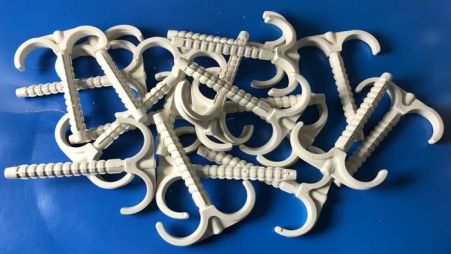 Image 1 Где приобрести двойные дюбель-крюки для труб